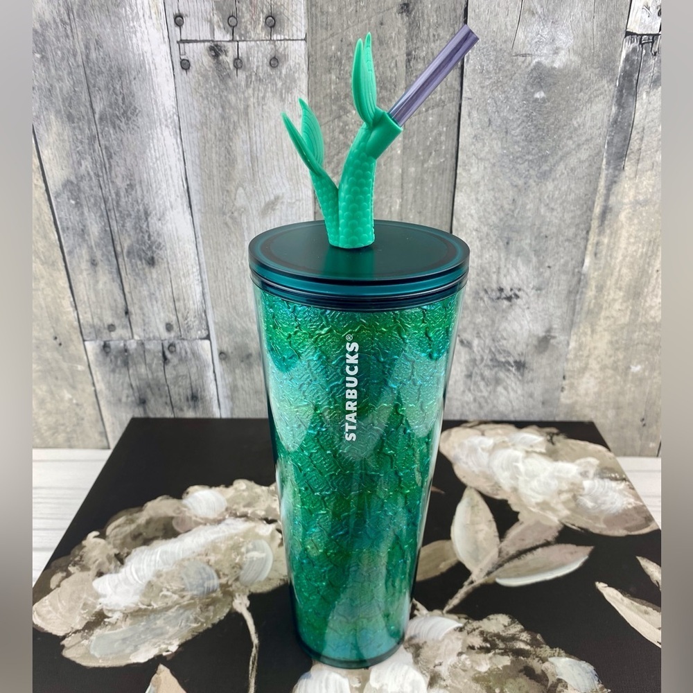 NWT Starbucks Mermaid Iridescent Scales 2025 Tumbler in Green.
